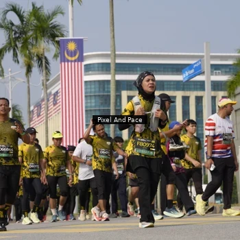 Runner Photo 6517008
