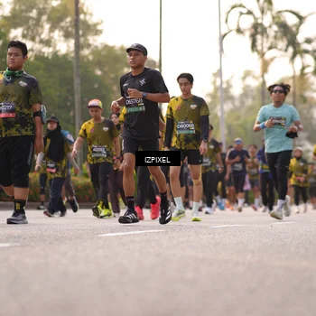 Runner Photo 6517009