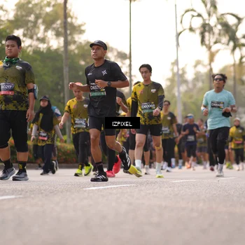 Runner Photo 6517017