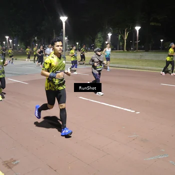 Runner Photo 6517040