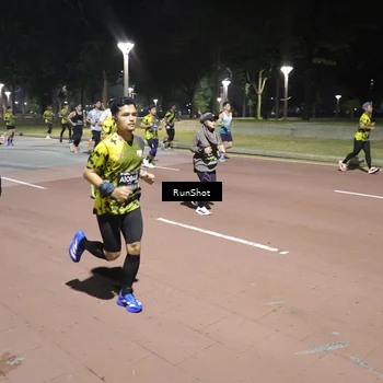 Runner Photo 6517043