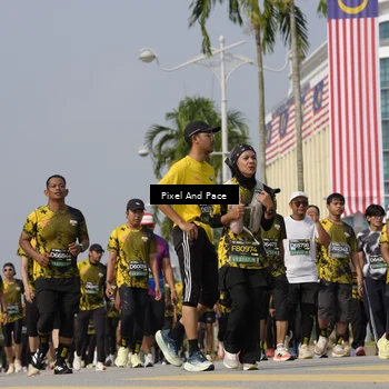 Runner Photo 6517059