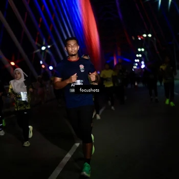 Runner Photo 6517063