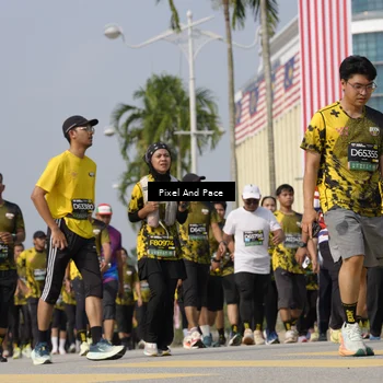 Runner Photo 6517076