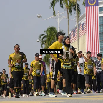 Runner Photo 6517085