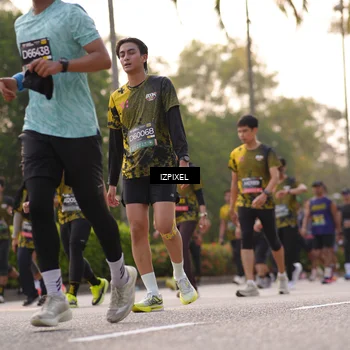 Runner Photo 6517101