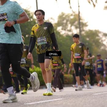 Runner Photo 6517123