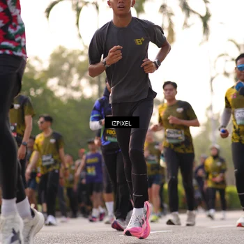 Runner Photo 6517150
