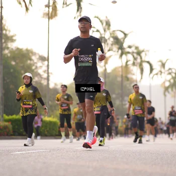 Runner Photo 6517214