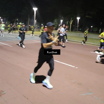 Runner Photo 6517260