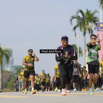 Runner Photo 6517273