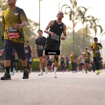 Runner Photo 6517367