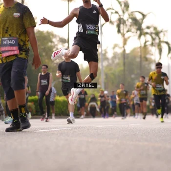 Runner Photo 6517388