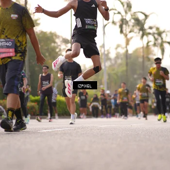 Runner Photo 6517389