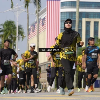 Runner Photo 6517411
