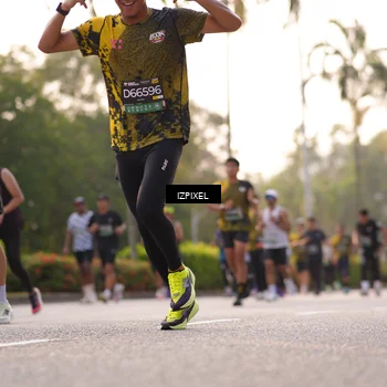 Runner Photo 6517464