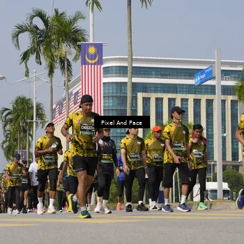 Runner Photo 6517496