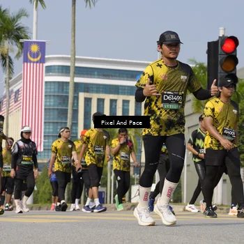 Runner Photo 6517511