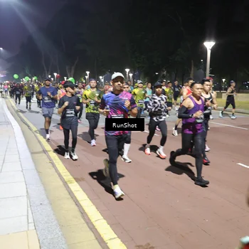 Runner Photo 6517547