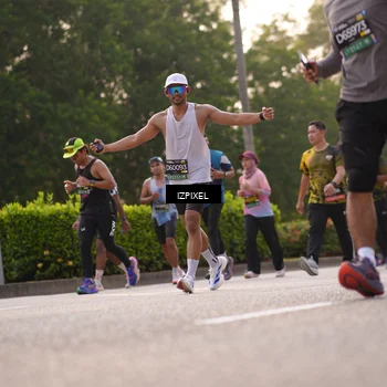 Runner Photo 6517588