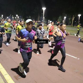 Runner Photo 6517605