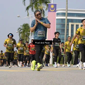 Runner Photo 6517648