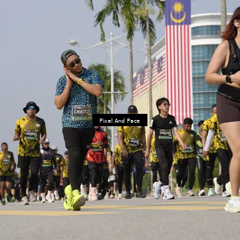 Runner Photo 6517657