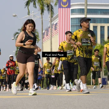 Runner Photo 6517670