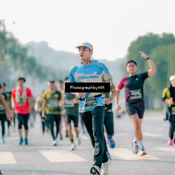 Runner Photo 6517671