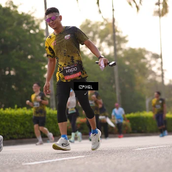 Runner Photo 6517672