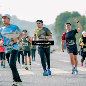 Runner Photo 6517682