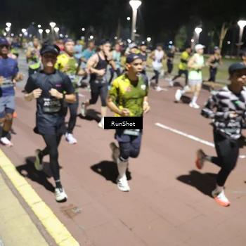 Runner Photo 6517692