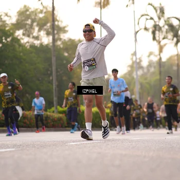 Runner Photo 6517699