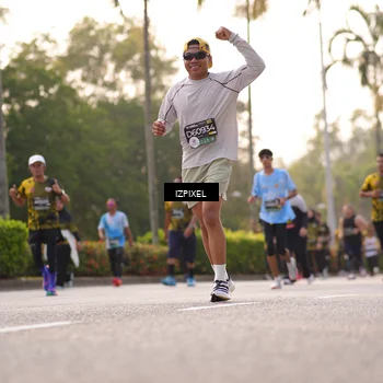 Runner Photo 6517709