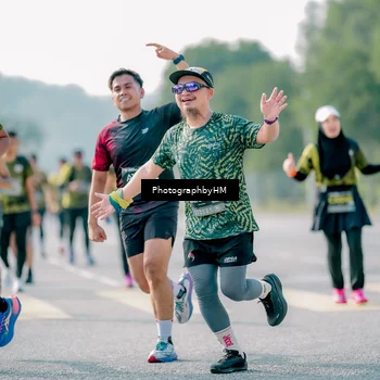 Runner Photo 6517737