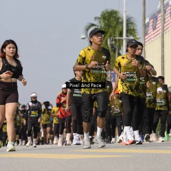 Runner Photo 6517748