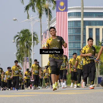 Runner Photo 6517780