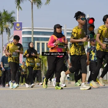 Runner Photo 6517849