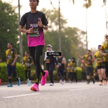 Runner Photo 6517850