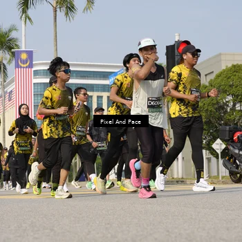 Runner Photo 6517864