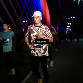 Runner Photo 6517879
