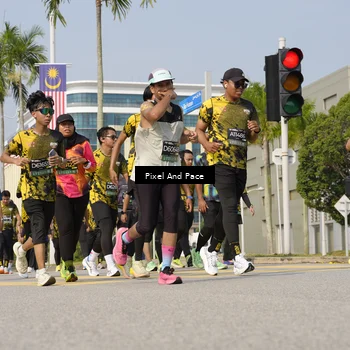 Runner Photo 6517898