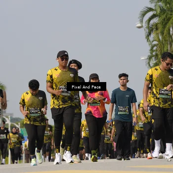 Runner Photo 6517992