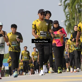 Runner Photo 6517995