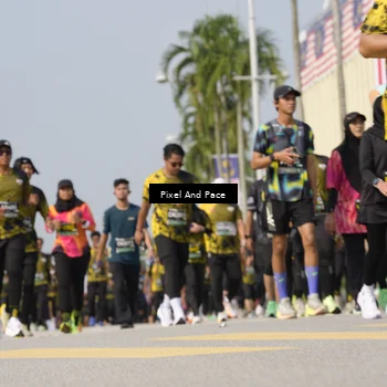 Runner Photo 6518003
