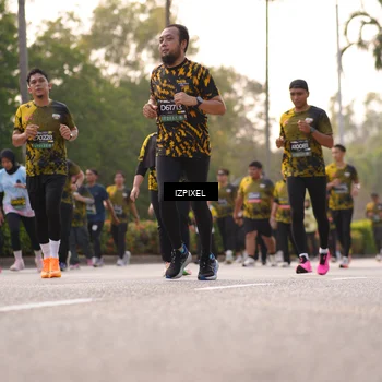Runner Photo 6518035