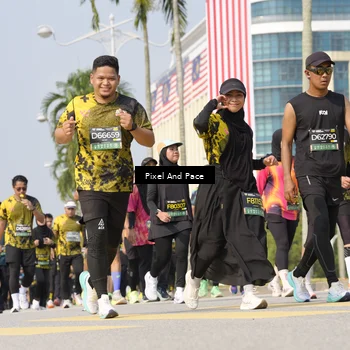 Runner Photo 6518039