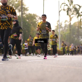 Runner Photo 6518048