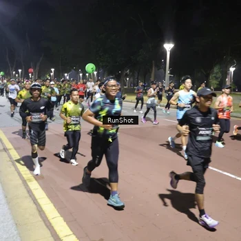 Runner Photo 6518056