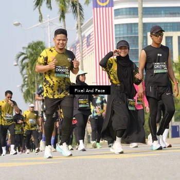 Runner Photo 6518103